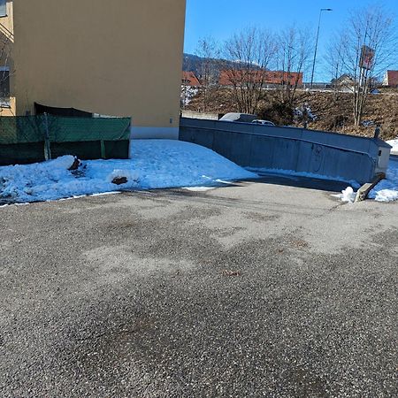 Charmante Ferienwohnung In Villach Zewnętrze zdjęcie